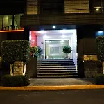 Hotel Del Rey